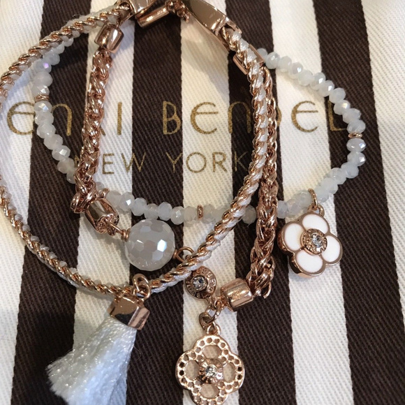 Henri Bendel East Hampton Rose Gold Charm Bracelet - Picture 2 of 3